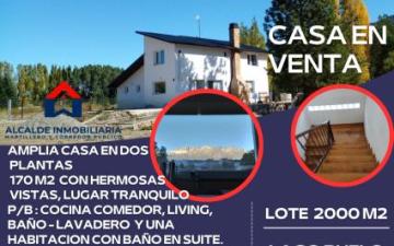 Casa amplia en dos plantas- Lote 2000m2
