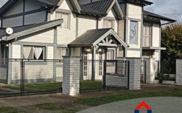 EXCELENTE CASA EN VENTA - LAGO PUELO